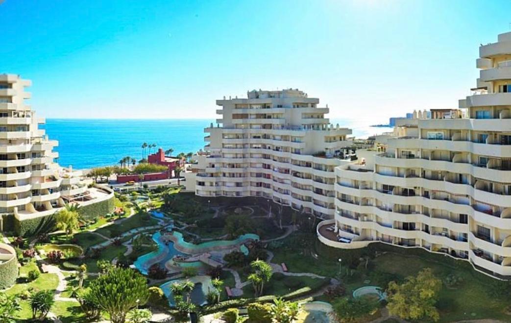 Benalbeach Smart Apartment *