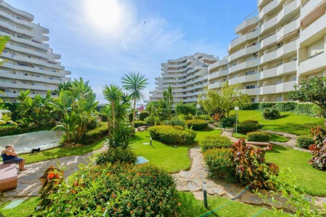 Benalbeach Smart Apartment